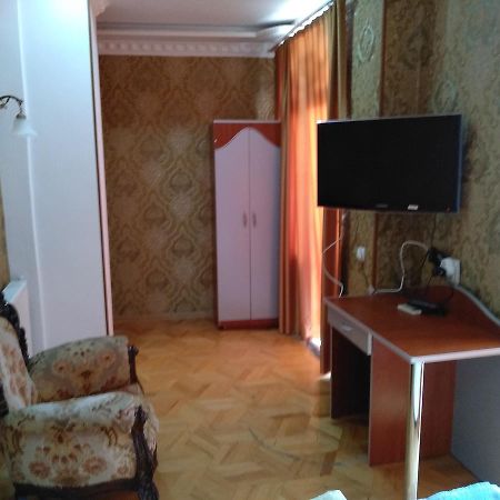 Edemi Otel Kutaisi Dış mekan fotoğraf