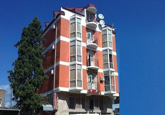 Edemi Otel Kutaisi Dış mekan fotoğraf