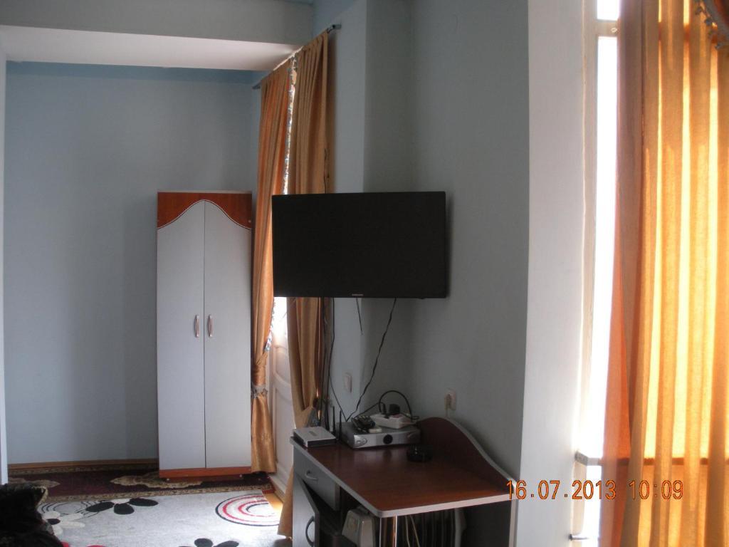 Edemi Otel Kutaisi Dış mekan fotoğraf