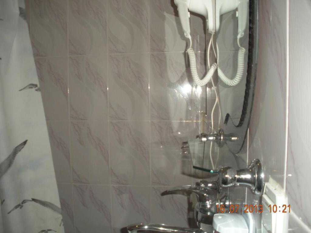 Edemi Otel Kutaisi Dış mekan fotoğraf