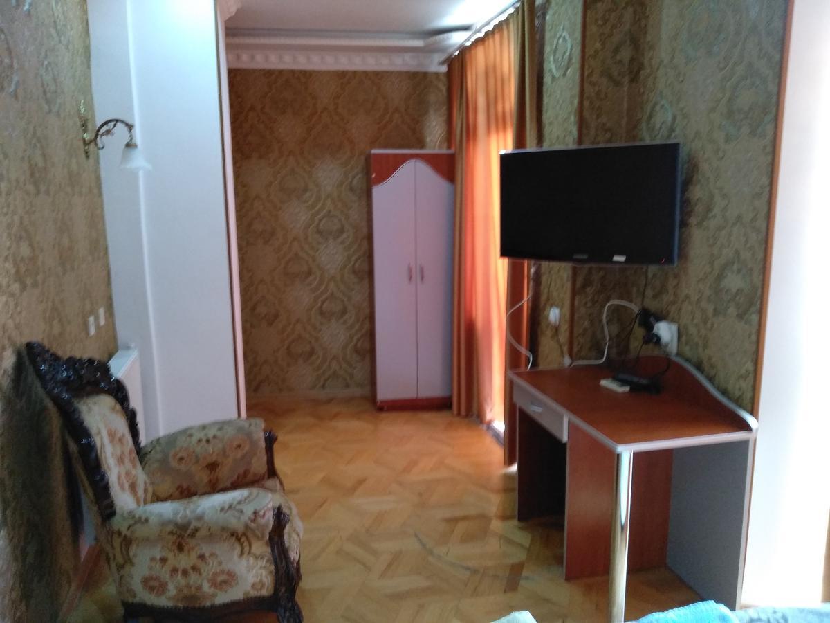 Edemi Otel Kutaisi Dış mekan fotoğraf