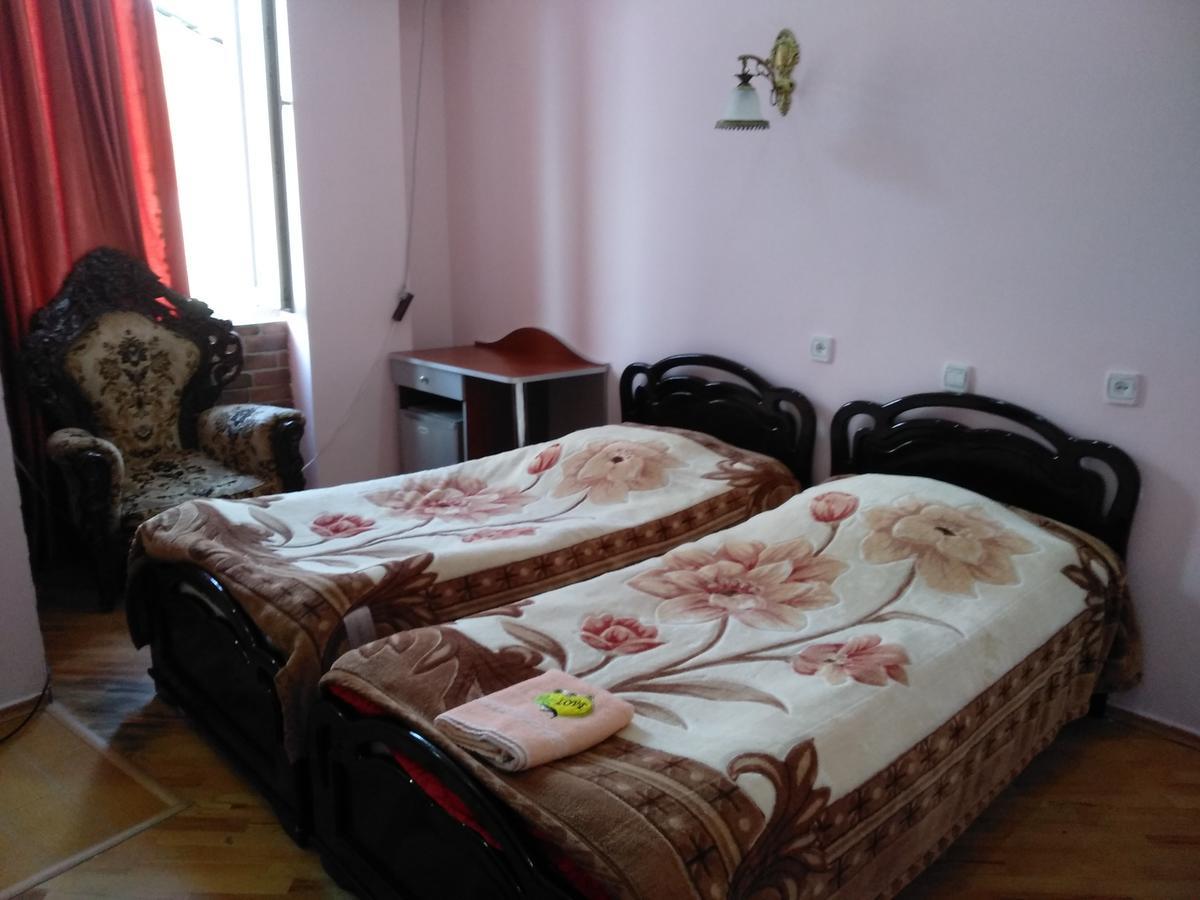 Edemi Otel Kutaisi Dış mekan fotoğraf